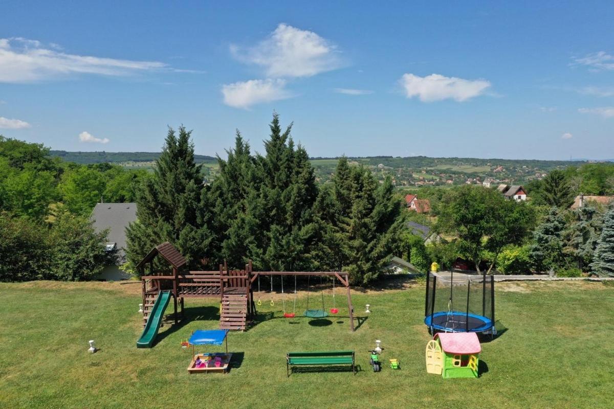 Balatonszárszó Borkuti Panzio Es Apartman מראה חיצוני תמונה