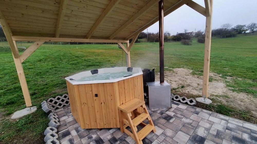 Balatonszárszó Borkuti Panzio Es Apartman מראה חיצוני תמונה